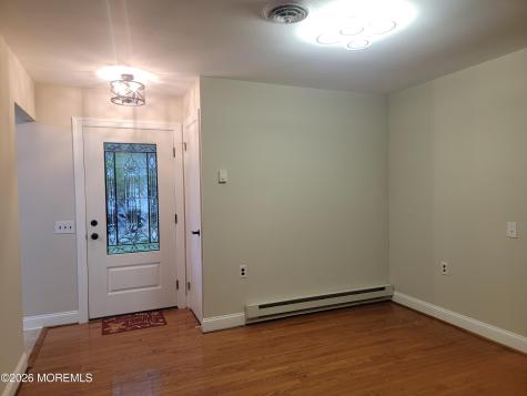 16 Chelsea Drive Whiting NJ 08759