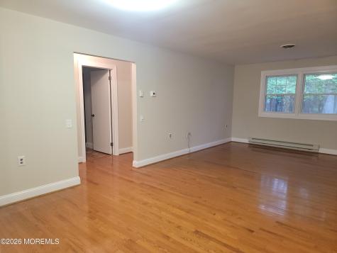 16 Chelsea Drive Whiting NJ 08759