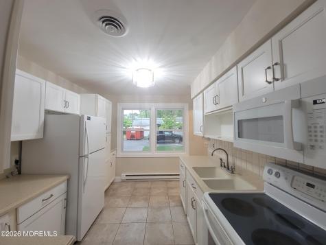16 Chelsea Drive Whiting NJ 08759