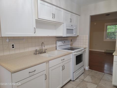 16 Chelsea Drive Whiting NJ 08759