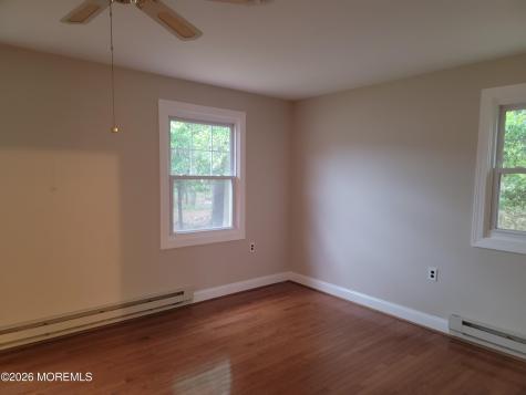 16 Chelsea Drive Whiting NJ 08759