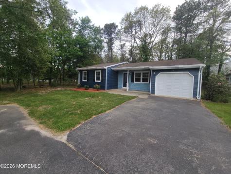 16 Chelsea Drive Whiting NJ 08759