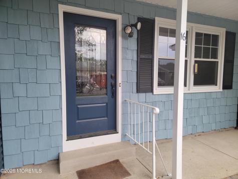 16 Chelsea Drive Whiting NJ 08759