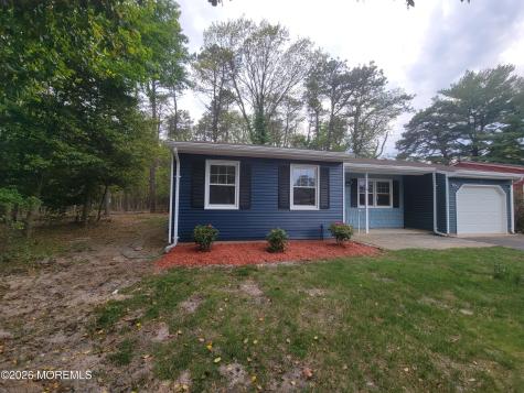 16 Chelsea Drive Whiting NJ 08759