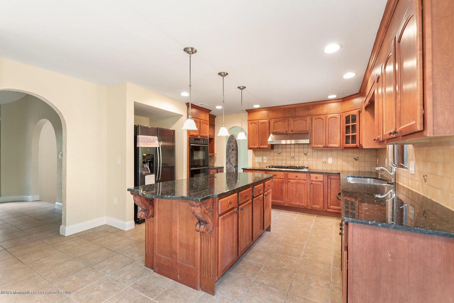 33 Heath Avenue Oakhurst NJ 07755