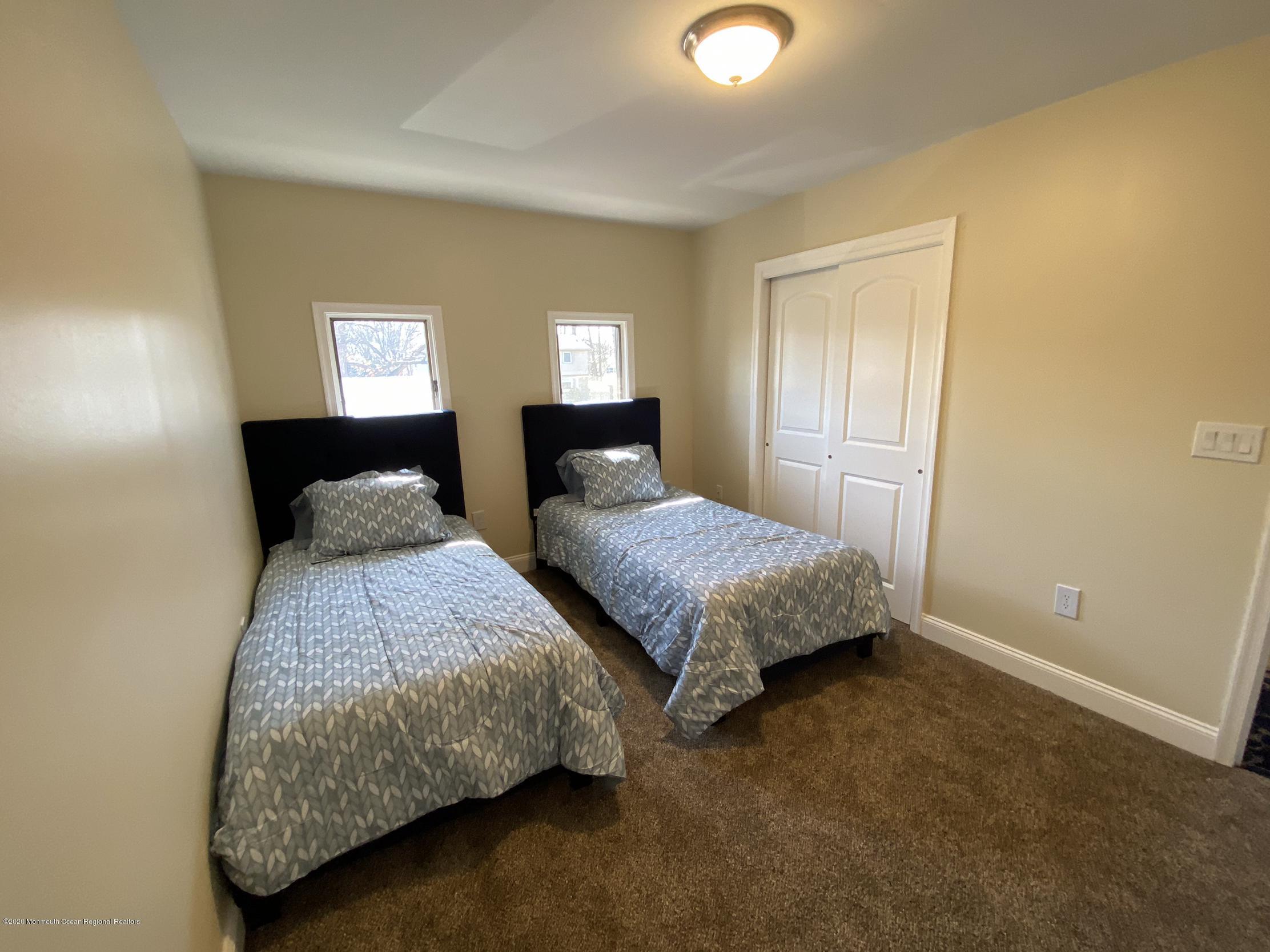 33 Heath Avenue Oakhurst NJ 07755