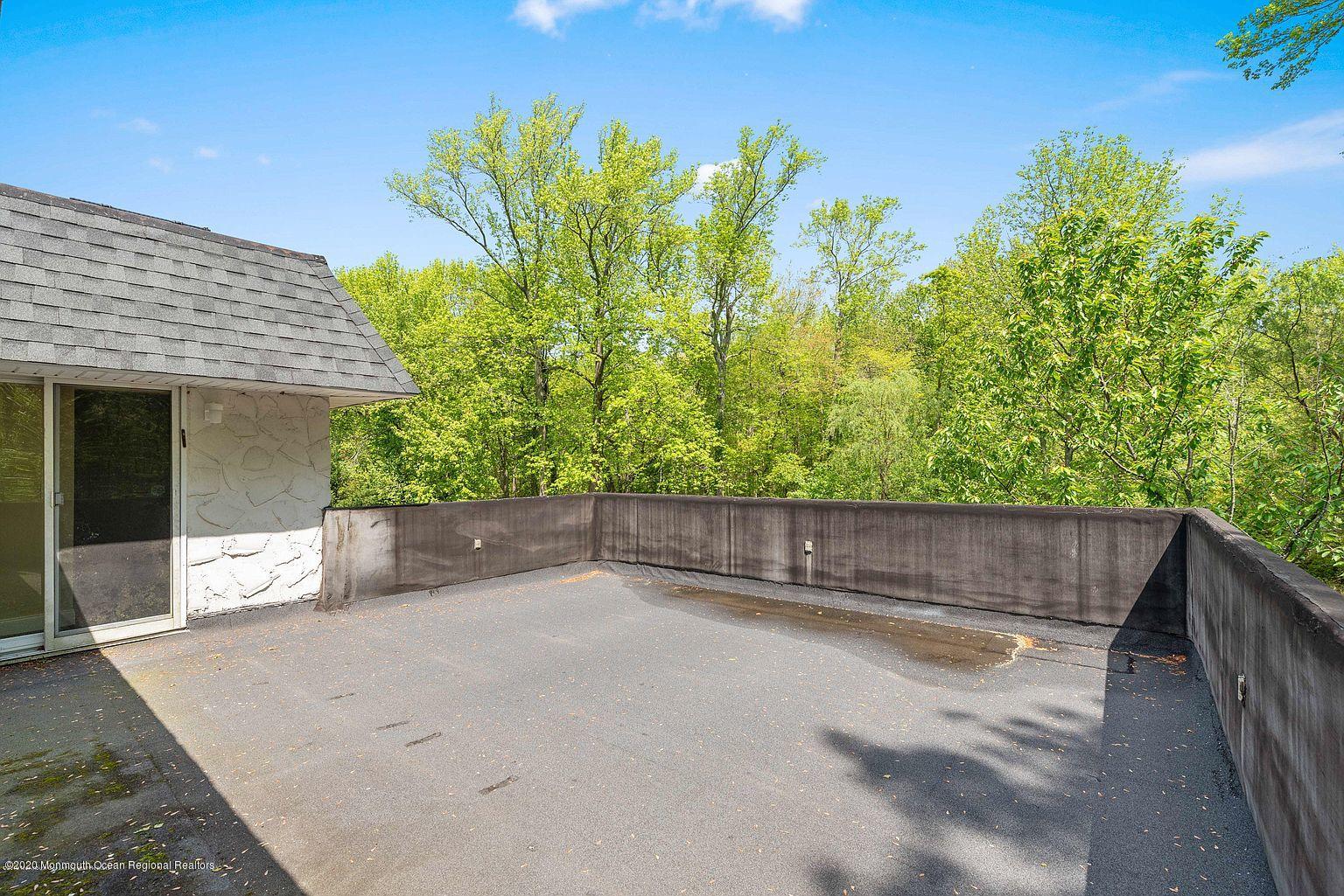 33 Heath Avenue Oakhurst NJ 07755