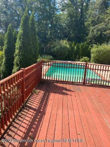 4 Ferris Court Oakhurst NJ 07755