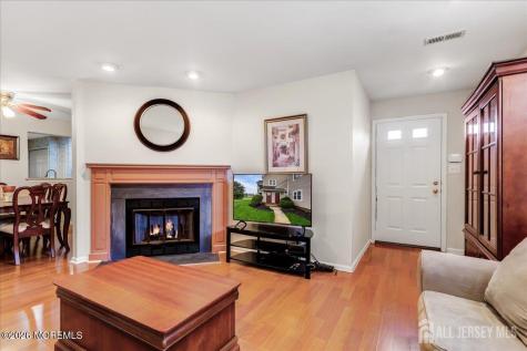 38 Rutland Lane Monroe NJ 08831