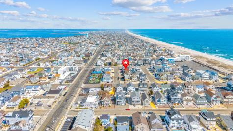 8 Nichols Avenue Ortley Beach NJ 08751