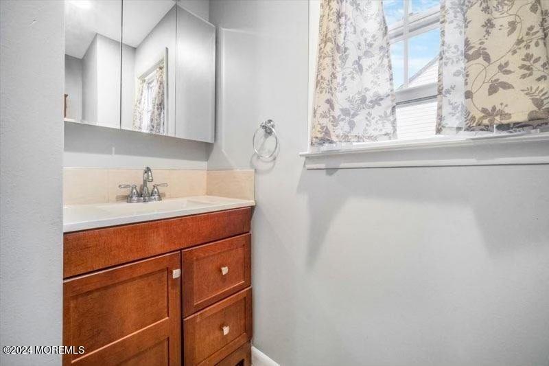 175 Seabreeze Way Keansburg NJ 07734