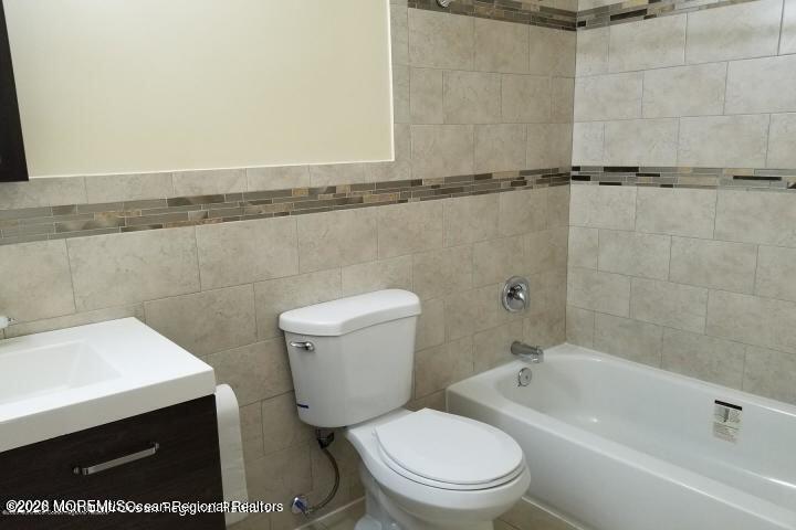 5 Bonnie Drive Middletown NJ 07748