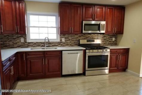 5 Bonnie Drive Middletown NJ 07748