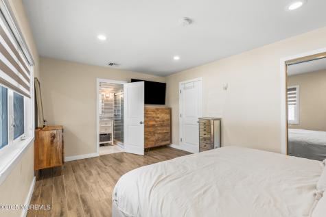 866 Red Oaks Drive Long Branch NJ 07740
