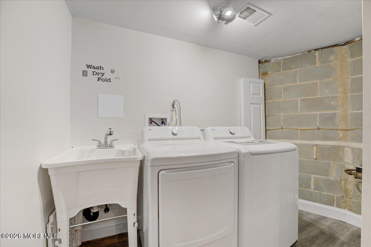 17 Emerald Lane Old Bridge NJ 08857