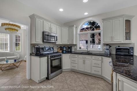 1607 Holbrook Street Oakhurst NJ 07755
