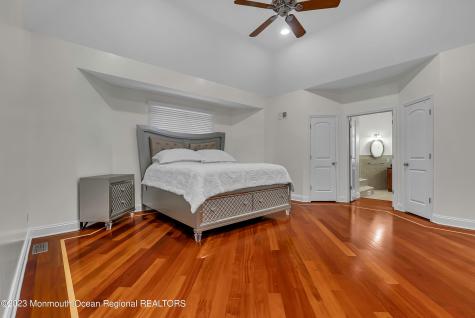 1607 Holbrook Street Oakhurst NJ 07755