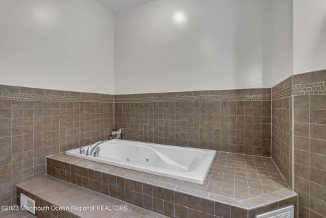 1607 Holbrook Street Oakhurst NJ 07755