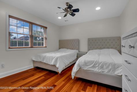 1607 Holbrook Street Oakhurst NJ 07755
