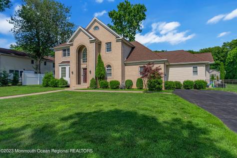 1607 Holbrook Street Oakhurst NJ 07755