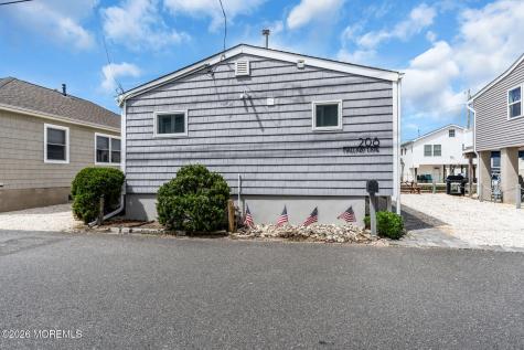 208 Mallard Lane Lavallette NJ 08735