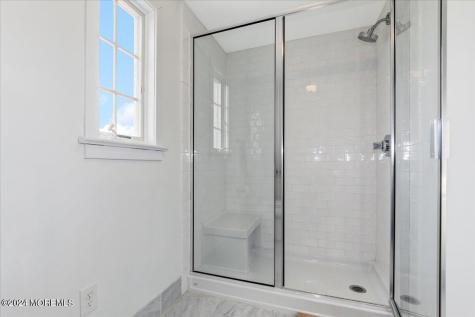 108 Glimmer Glass Circle Manasquan NJ 08736