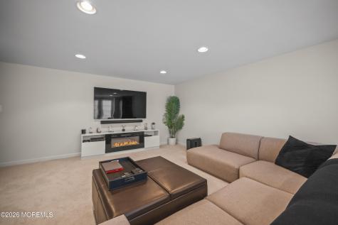 5 Cortland Road Eatontown NJ 07724