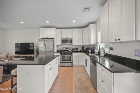 5 Cortland Road Eatontown NJ 07724