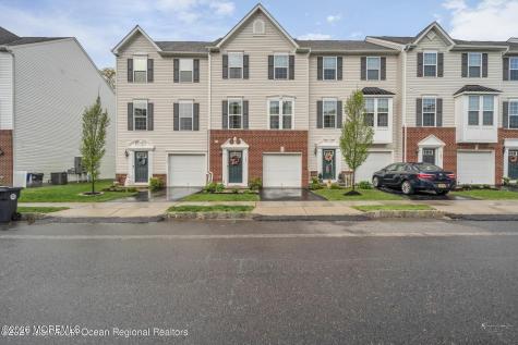 113 Spirit Way Brick NJ 08723