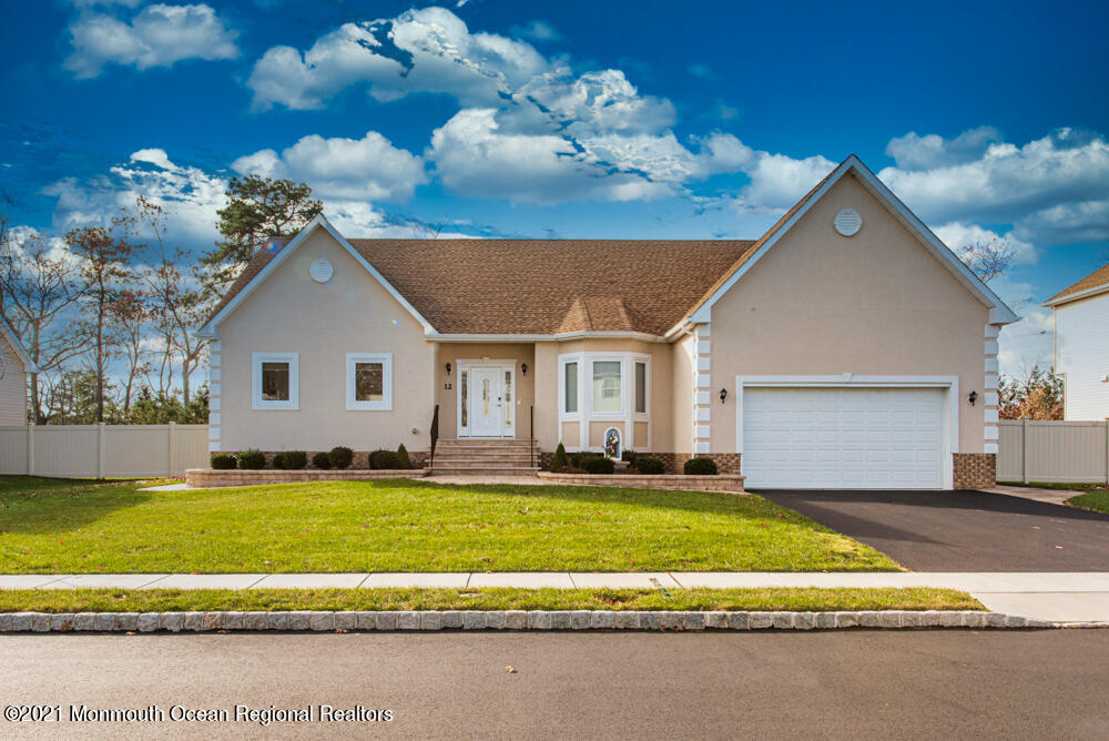 12 Cindy Court Howell NJ 07731
