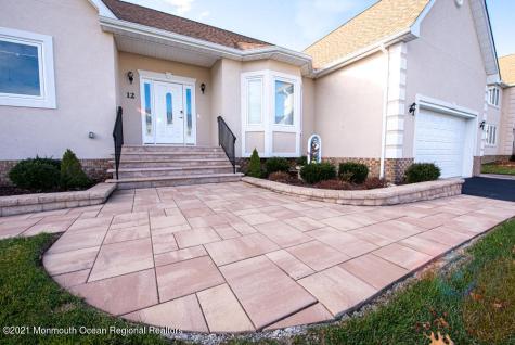 12 Cindy Court Howell NJ 07731