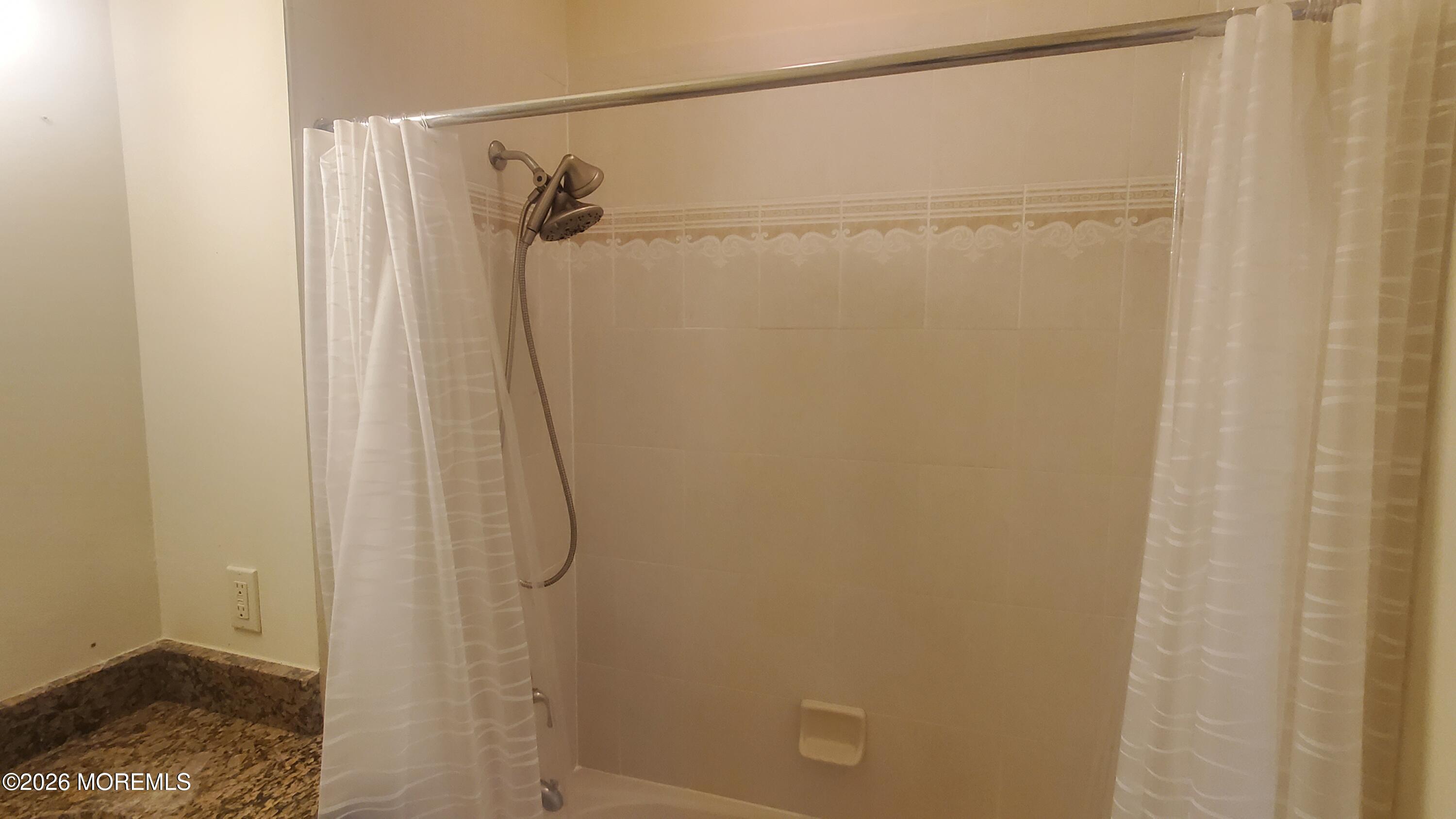 338 Sophee Lane Lakewood NJ 08701