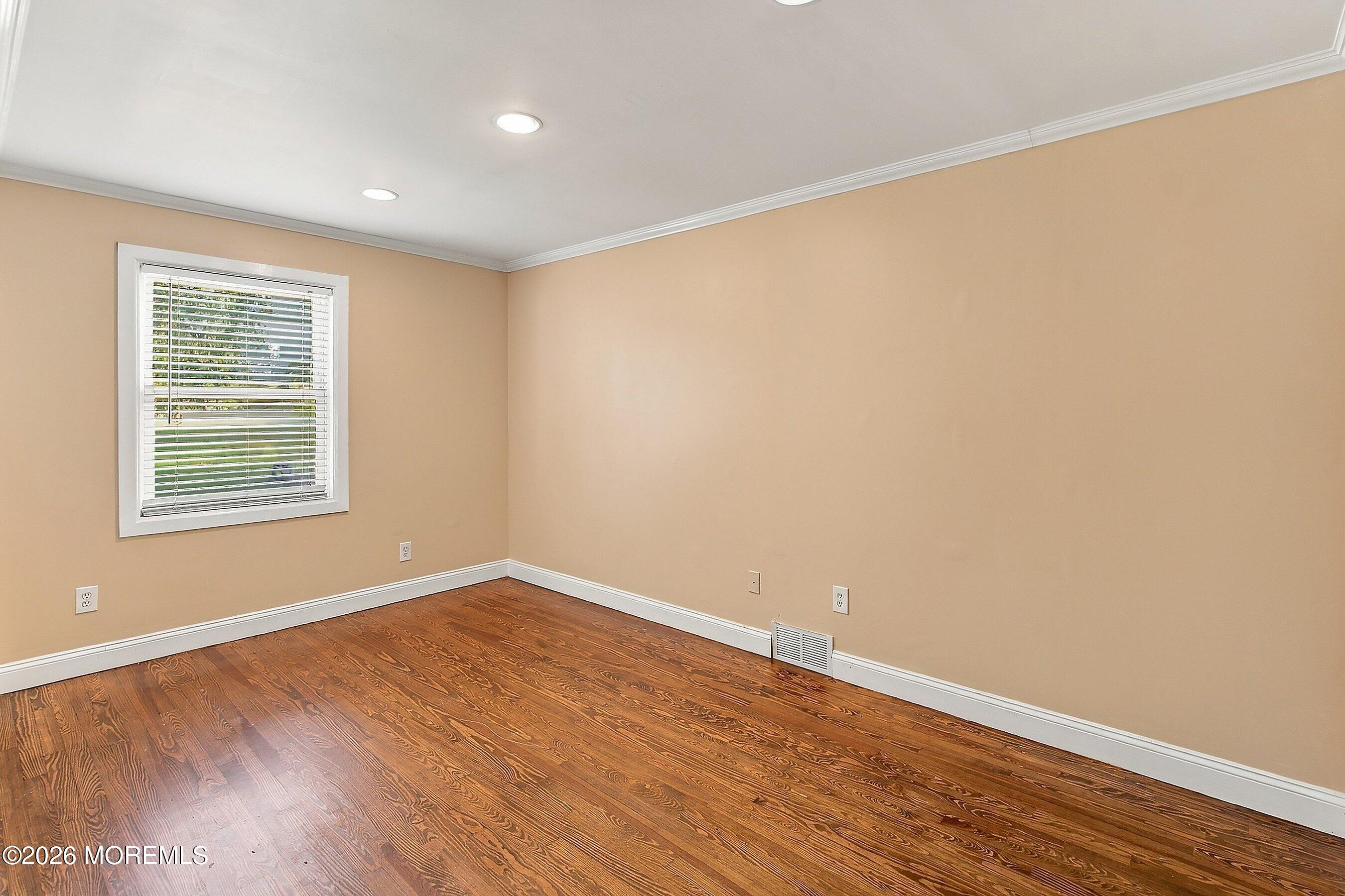 52 Greenwood Road Morganville NJ 07751