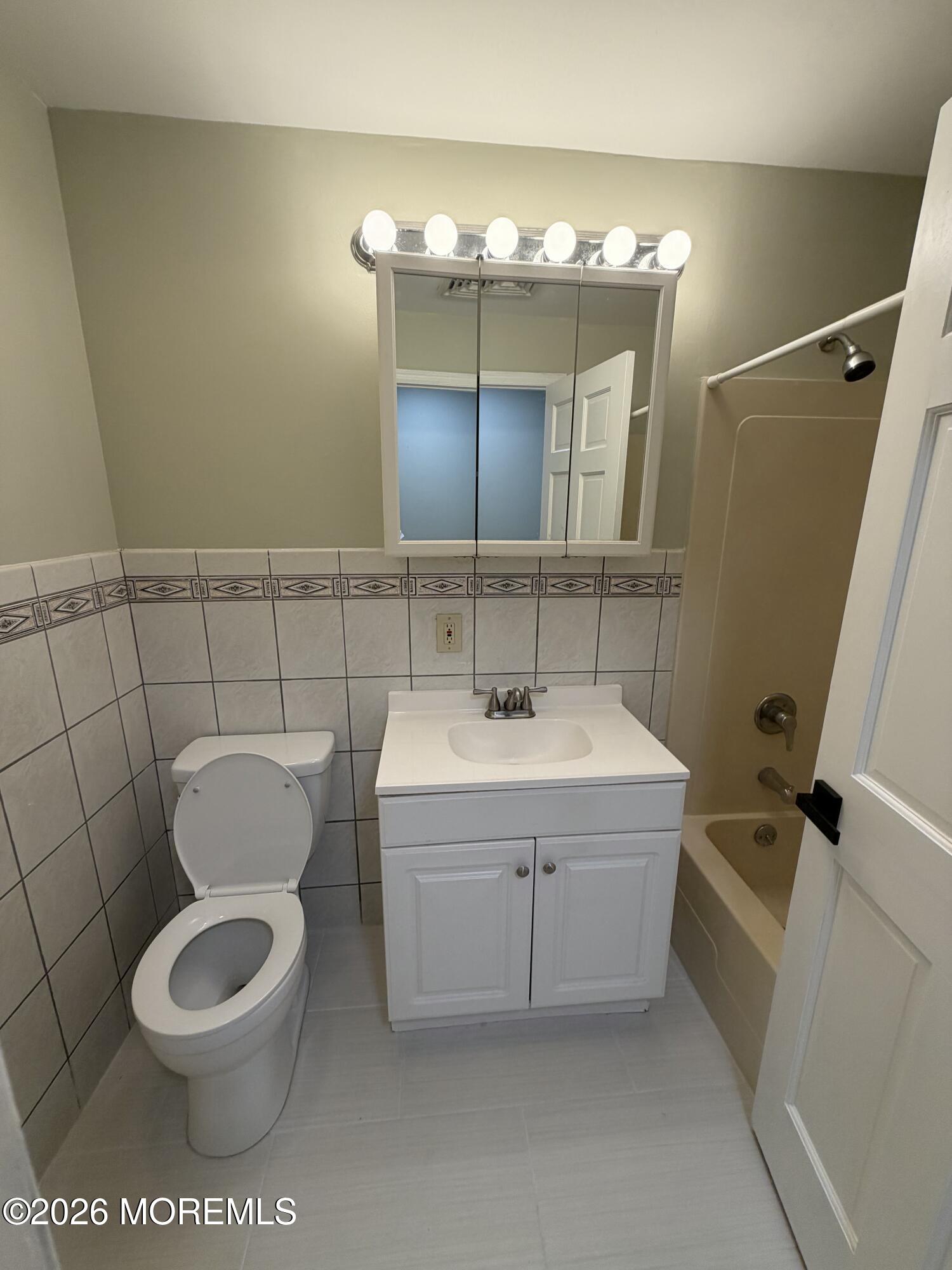 837 Huntington Avenue Pine Beach NJ 08741