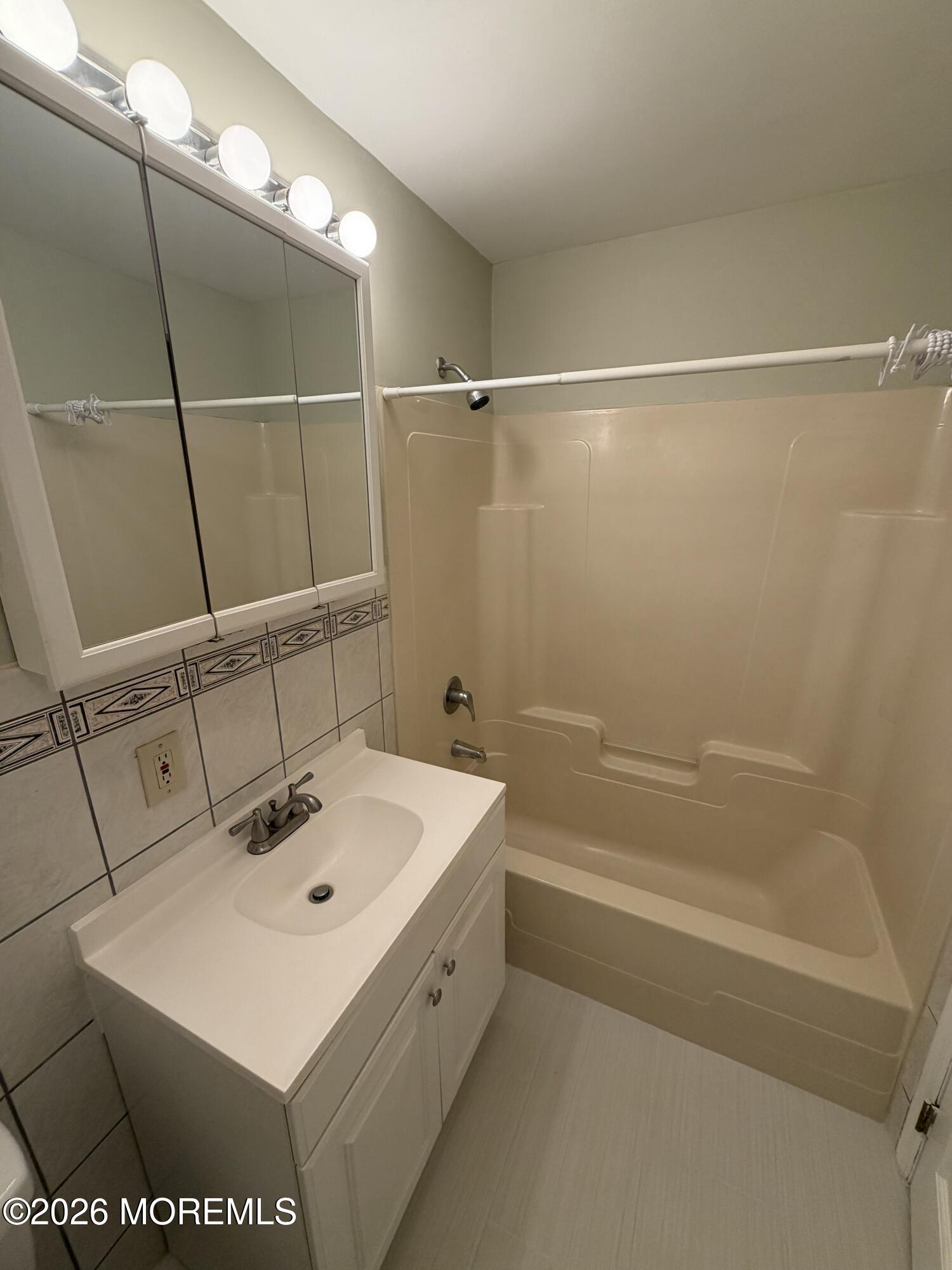 837 Huntington Avenue Pine Beach NJ 08741