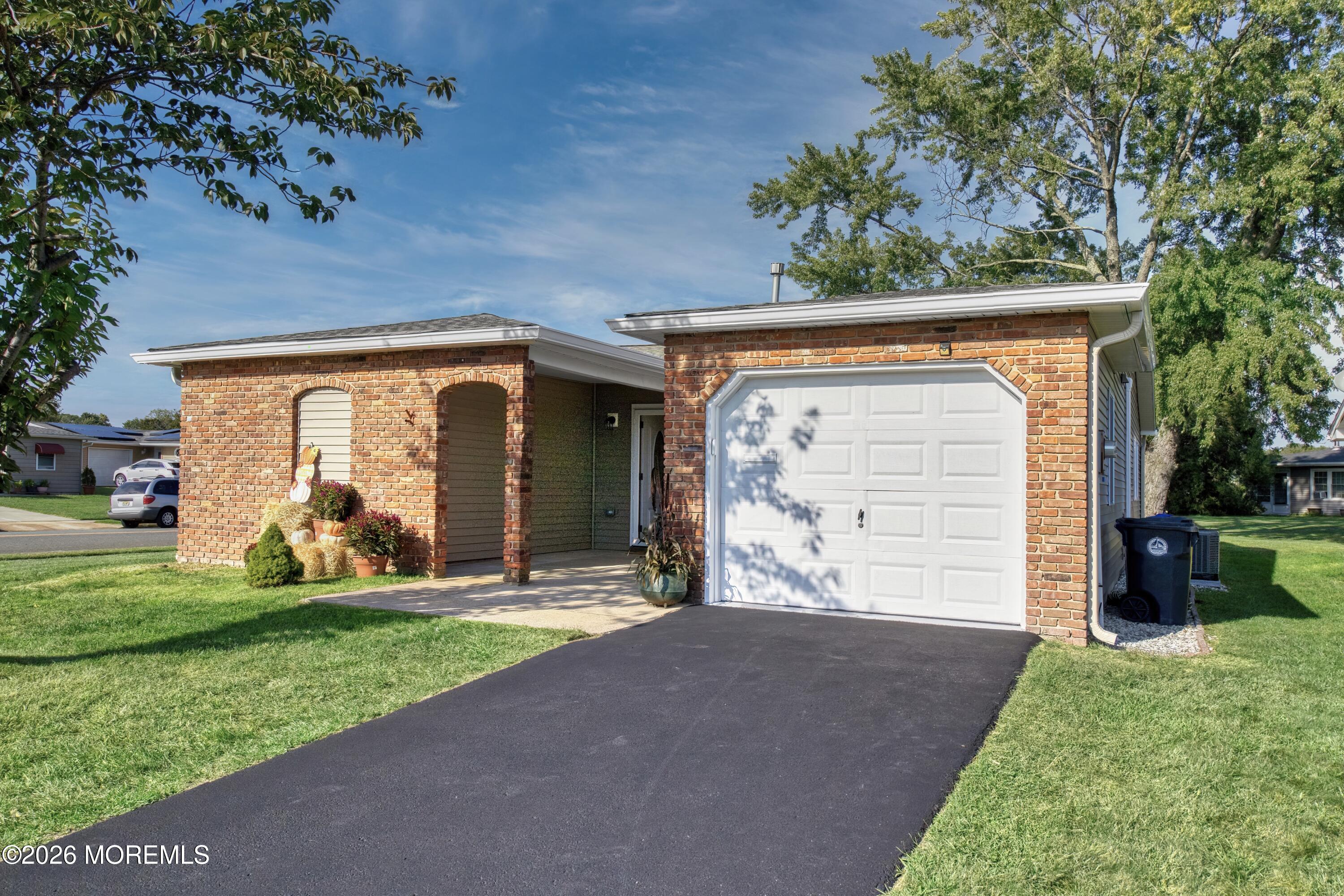 27 Rossetti Court Brick NJ 08724