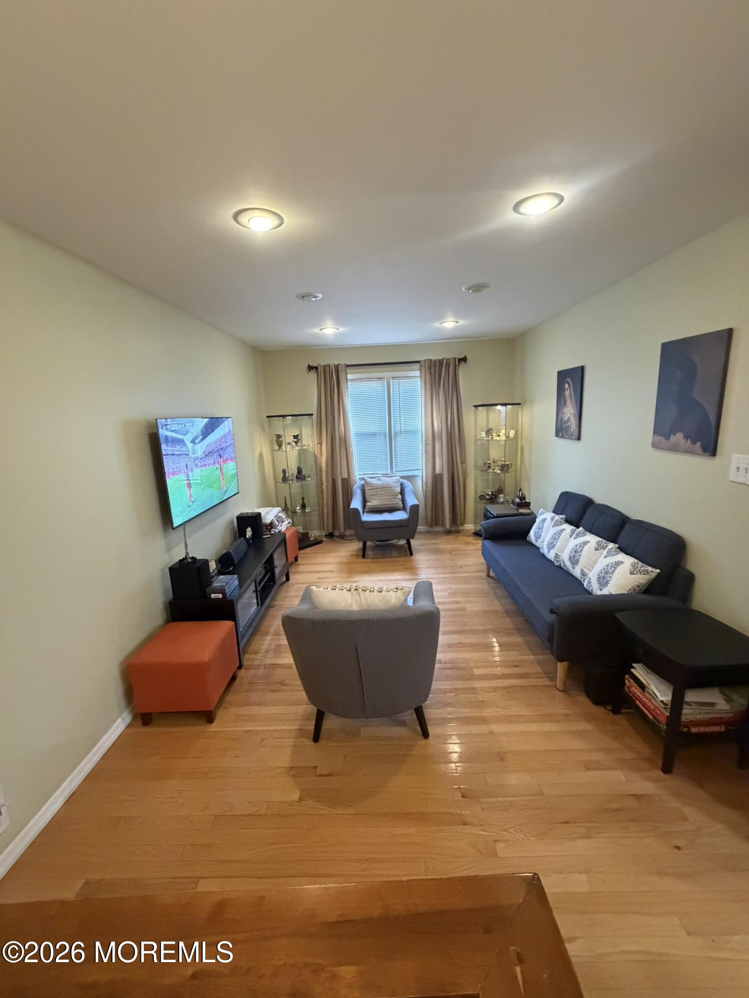 652 Holly Lane North Brunswick NJ 08902