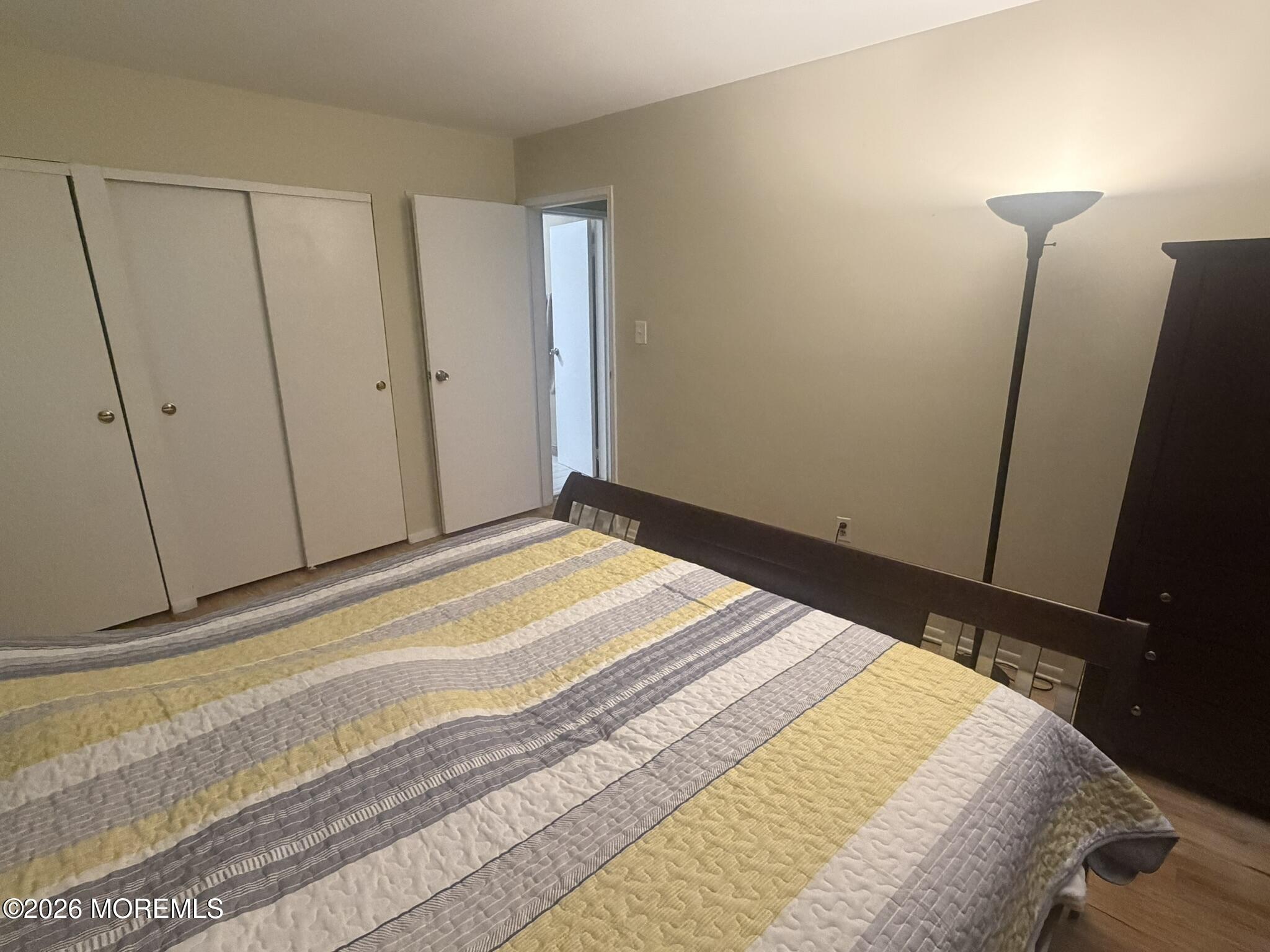 652 Holly Lane North Brunswick NJ 08902