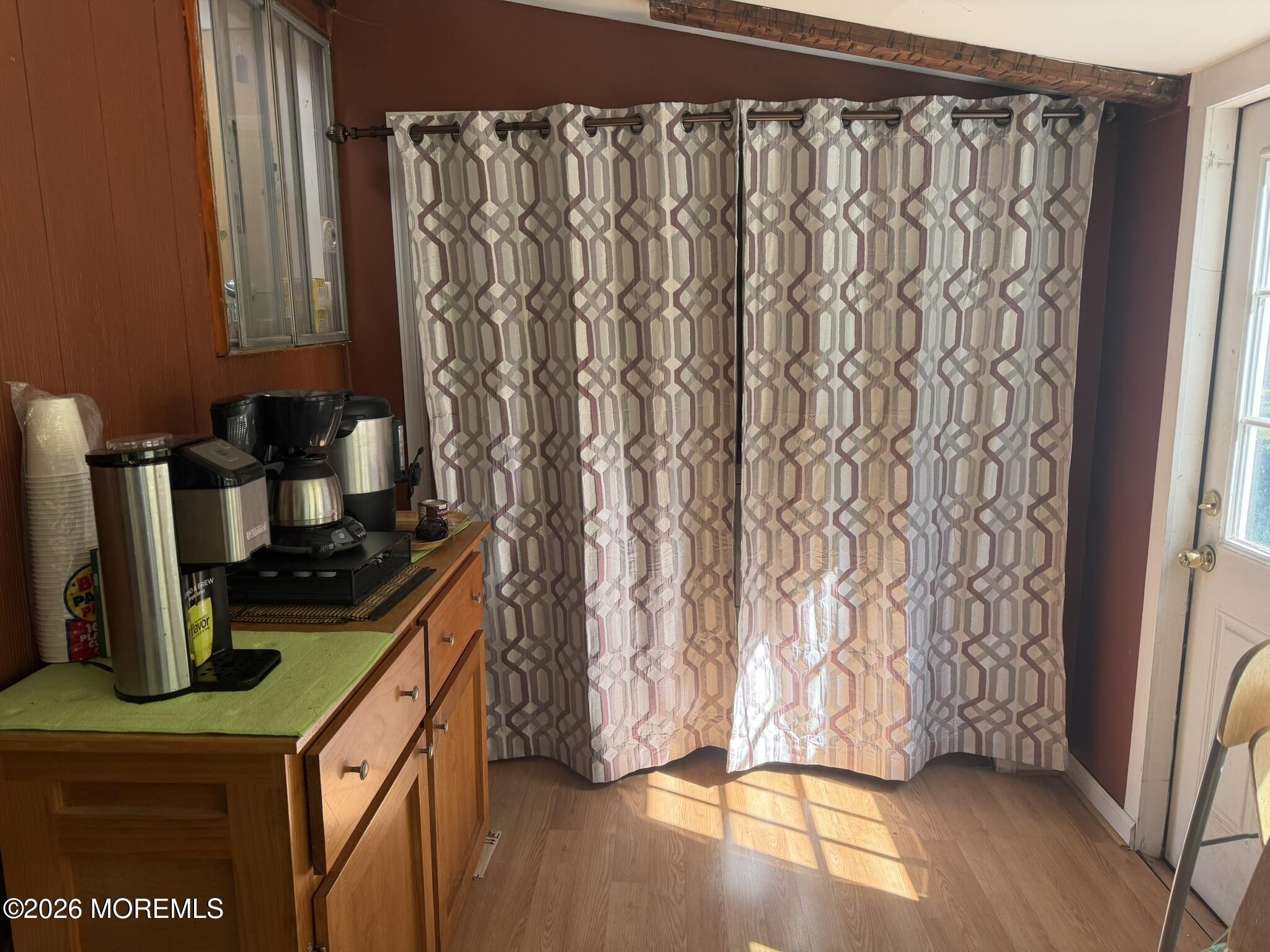 652 Holly Lane North Brunswick NJ 08902