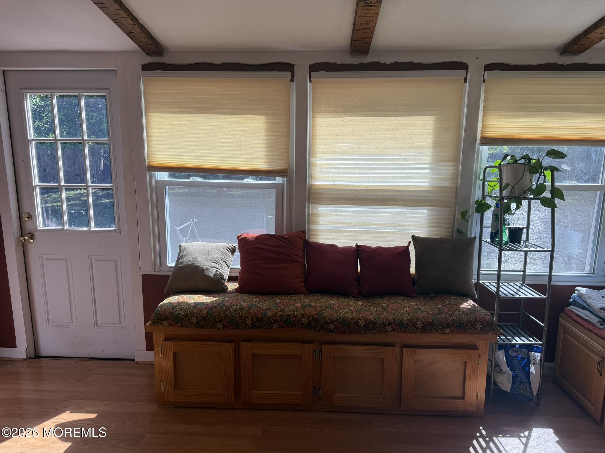 652 Holly Lane North Brunswick NJ 08902