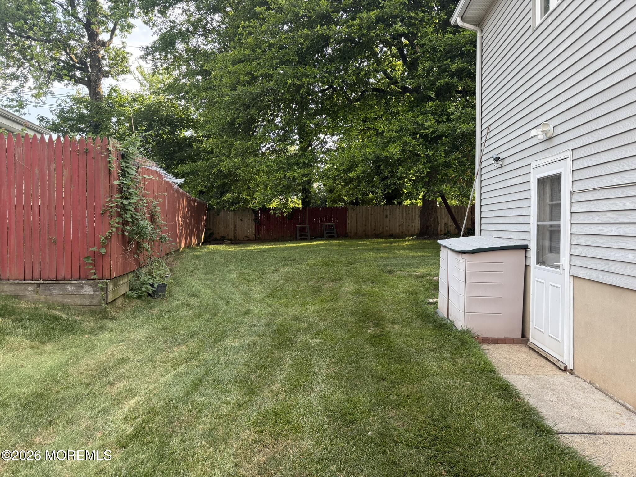 652 Holly Lane North Brunswick NJ 08902