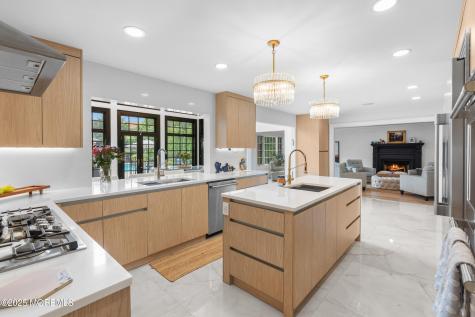 13 Valley Forge Road Eatontown NJ 07724