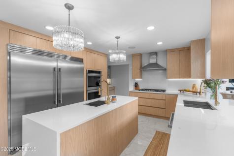13 Valley Forge Road Eatontown NJ 07724