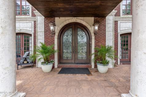 13 Valley Forge Road Eatontown NJ 07724