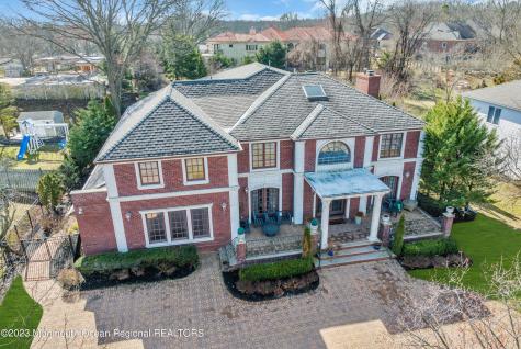 13 Valley Forge Road Eatontown NJ 07724