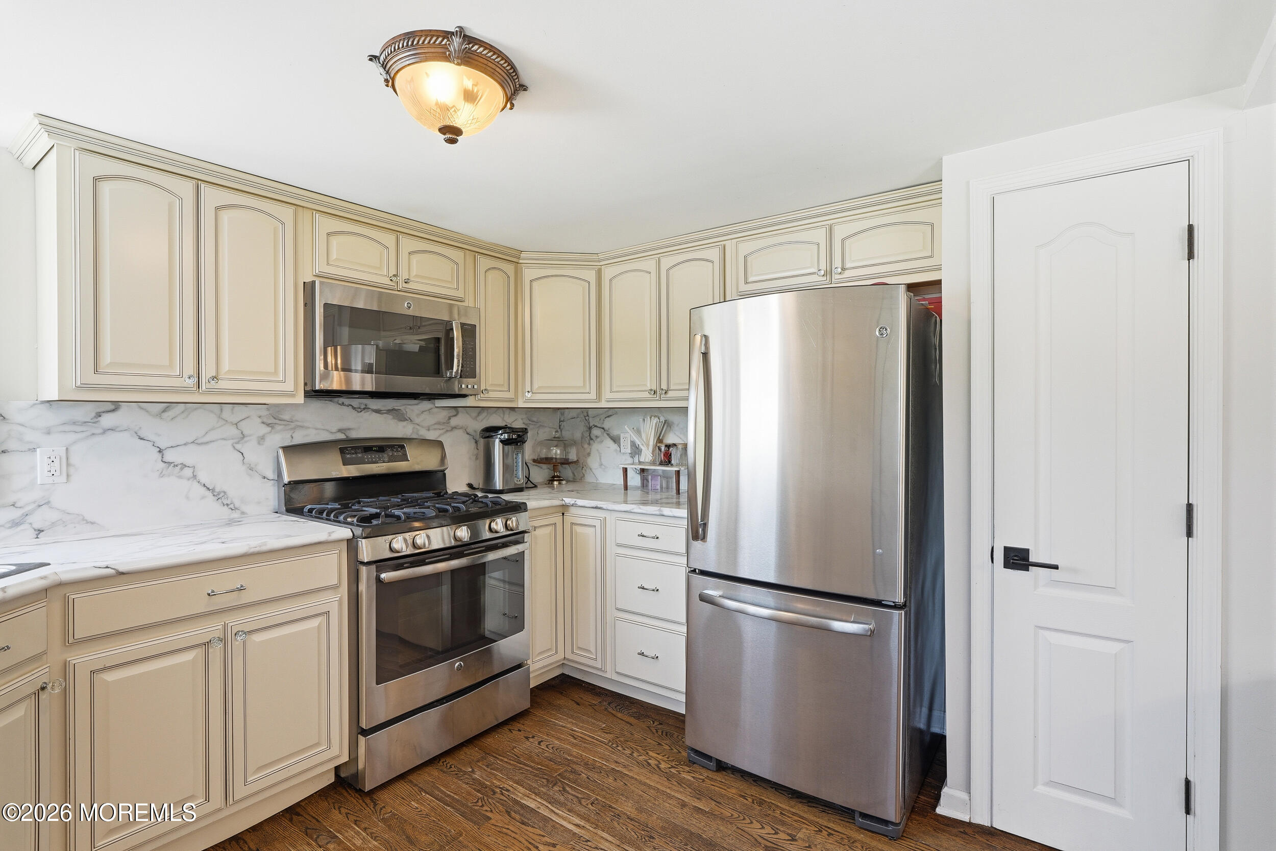 4 Cheryl Drive Oakhurst NJ 07755