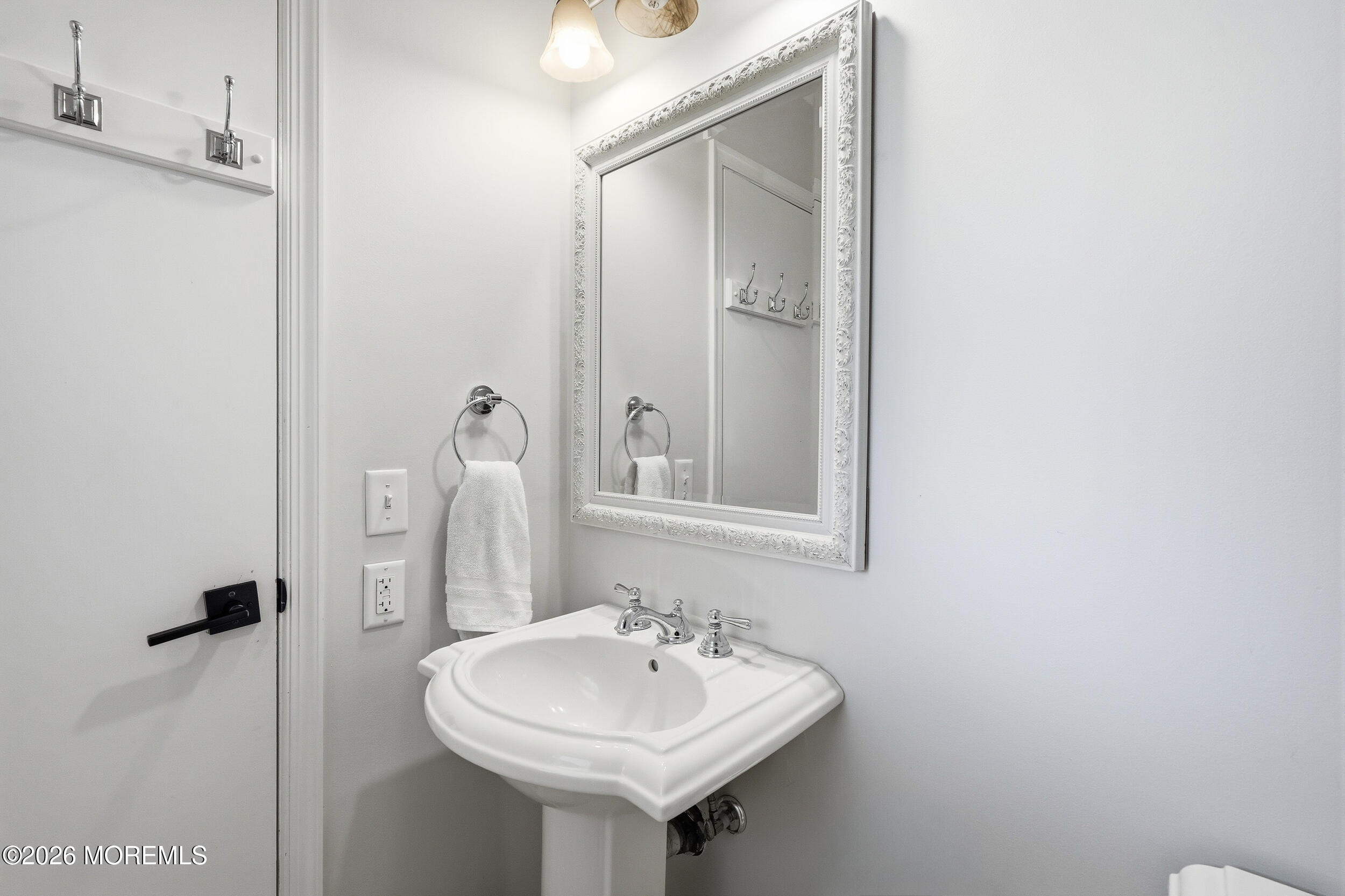4 Cheryl Drive Oakhurst NJ 07755