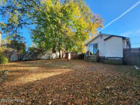 43 Shoreland Terrace North Middletown NJ 07748