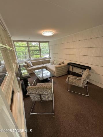 172 Larchwood Avenue Oakhurst NJ 07755