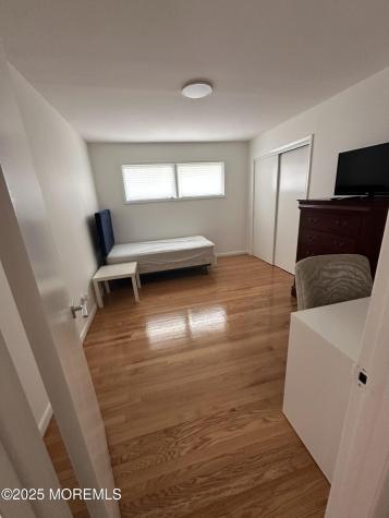 172 Larchwood Avenue Oakhurst NJ 07755